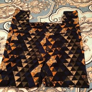 LuLaRoe Brand New WOT Leggings Size TC